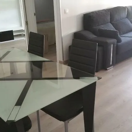 Apartamentos La Vaguada Suites Madrid Esterno foto