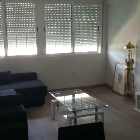 Apartamentos La Vaguada Suites Madrid Esterno foto