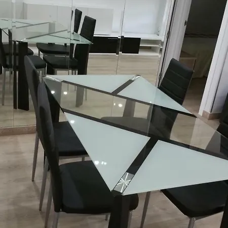 Apartamentos La Vaguada Suites Madrid Esterno foto
