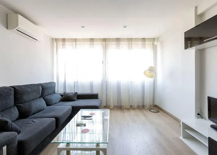 Apartamentos La Vaguada Suites